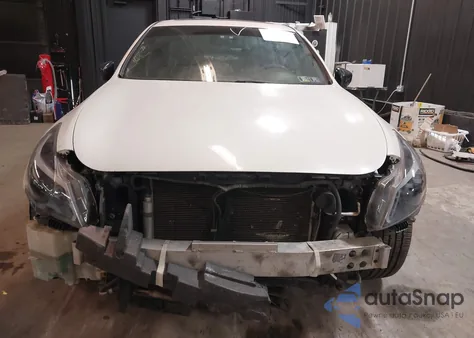 2013 Infiniti G37X из США, поврежденный, VIN JN1CV6AR1DM761622